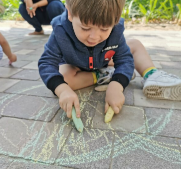 Busy Bees Nature Play